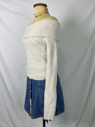 Cloudy Off-Shoulder Knit