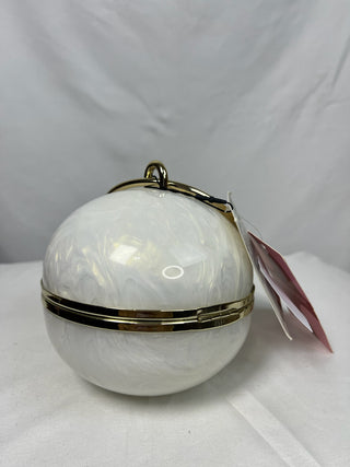 Pearly Ball
