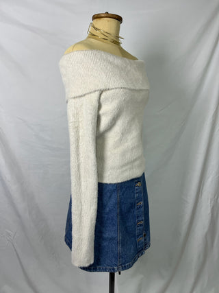 Cloudy Off-Shoulder Knit