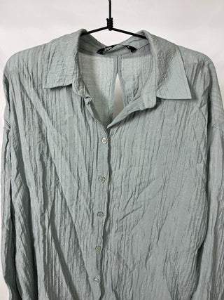 Open-Back Collared Chemise