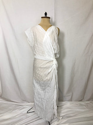 Knotted Asymmetric Dress