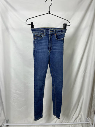 Basic Bluey Skinny Jeans