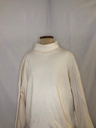 Oversized Turtle-Neck
