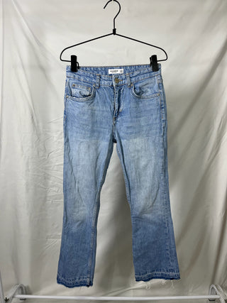 Light Straight-Leg Jeans