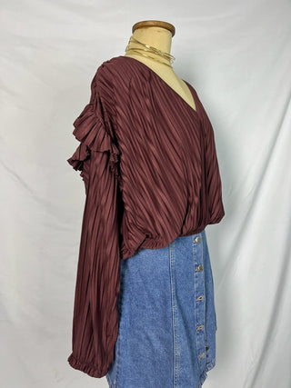 She’s Drama Pleated Top