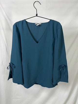 Bow-Sleeves Blouse