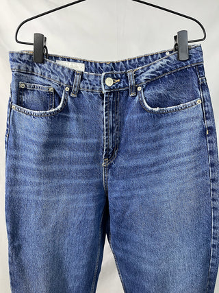 Basic Mom Fit Jeans