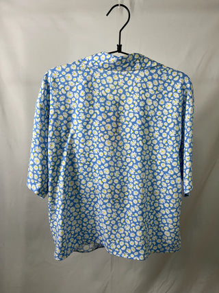 Daisies Button-up