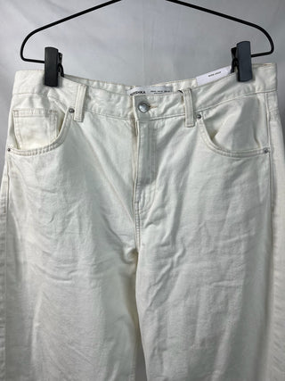 Ivory Wide Crop Raw-Hem Jeans